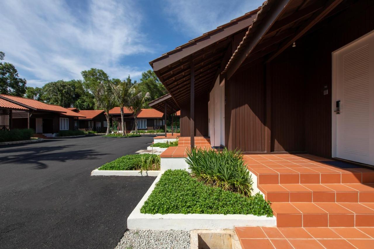 Adena Beach Resort Kuantan Eksteriør bilde