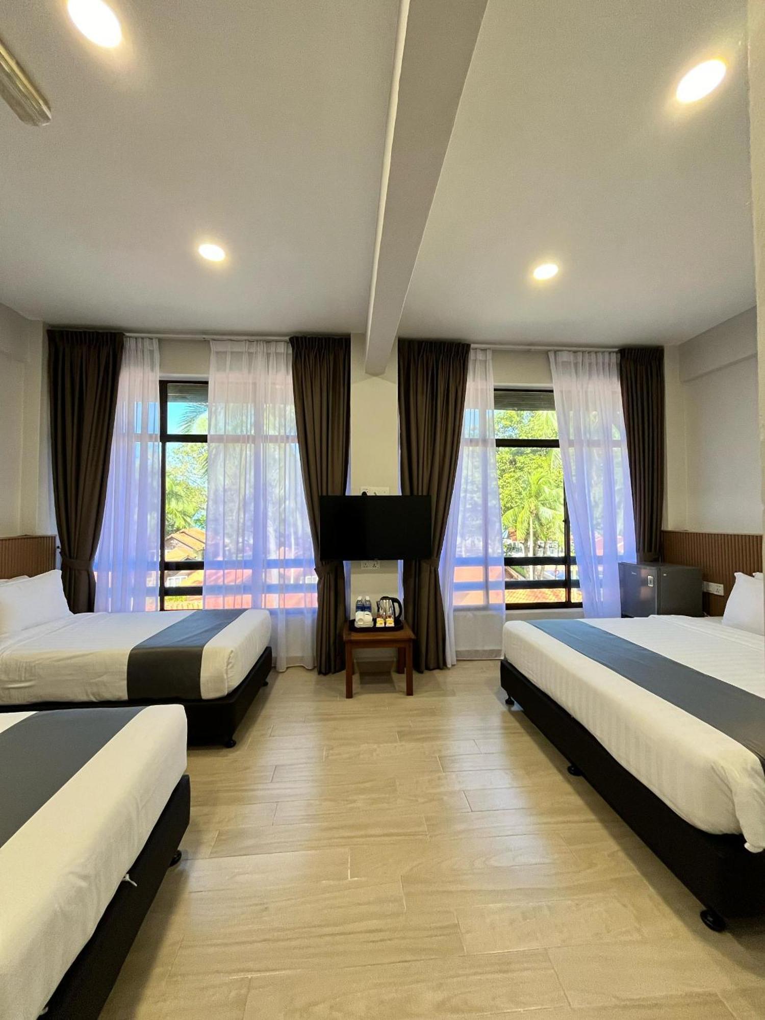 Adena Beach Resort Kuantan Eksteriør bilde