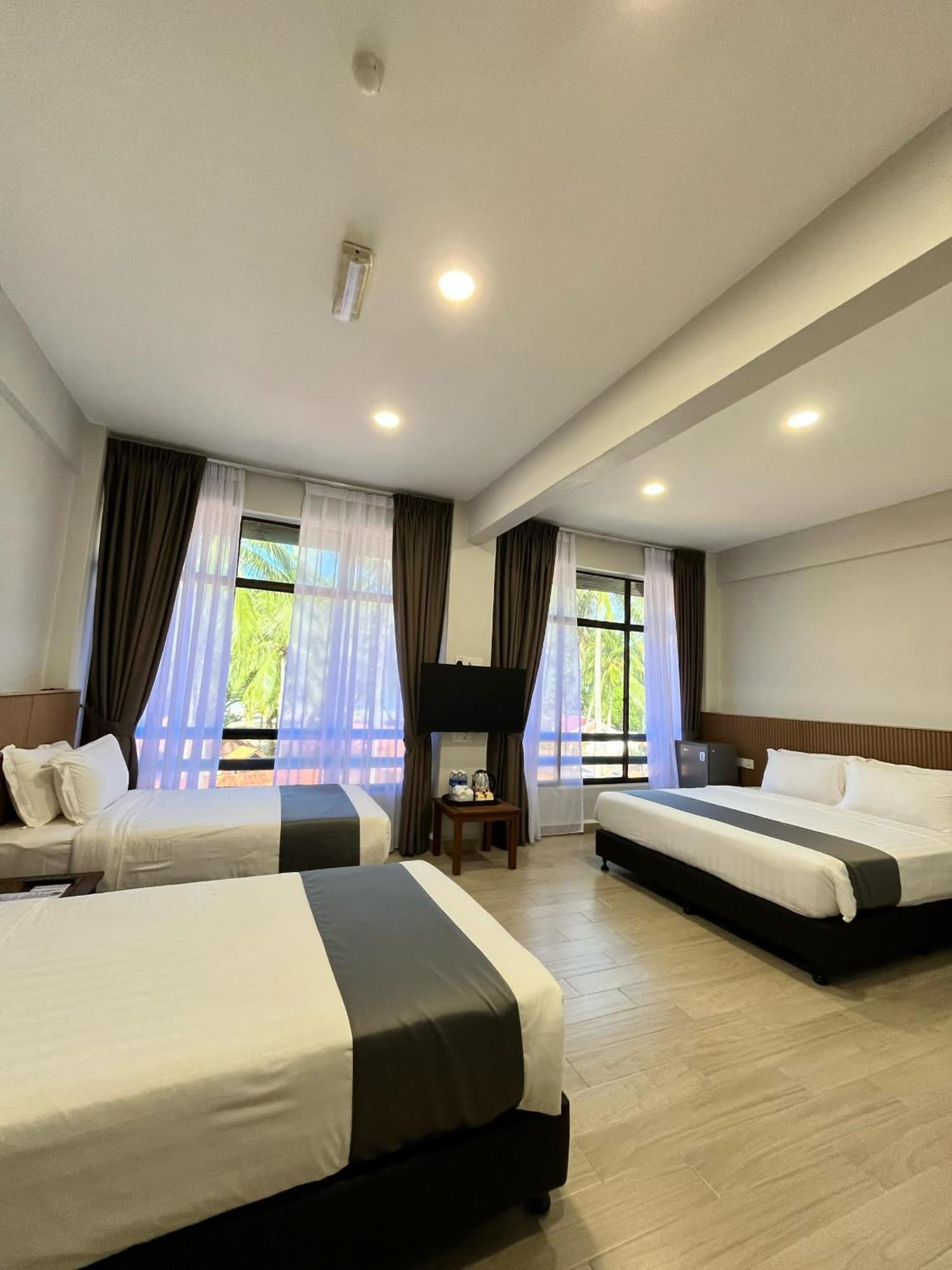 Adena Beach Resort Kuantan Eksteriør bilde